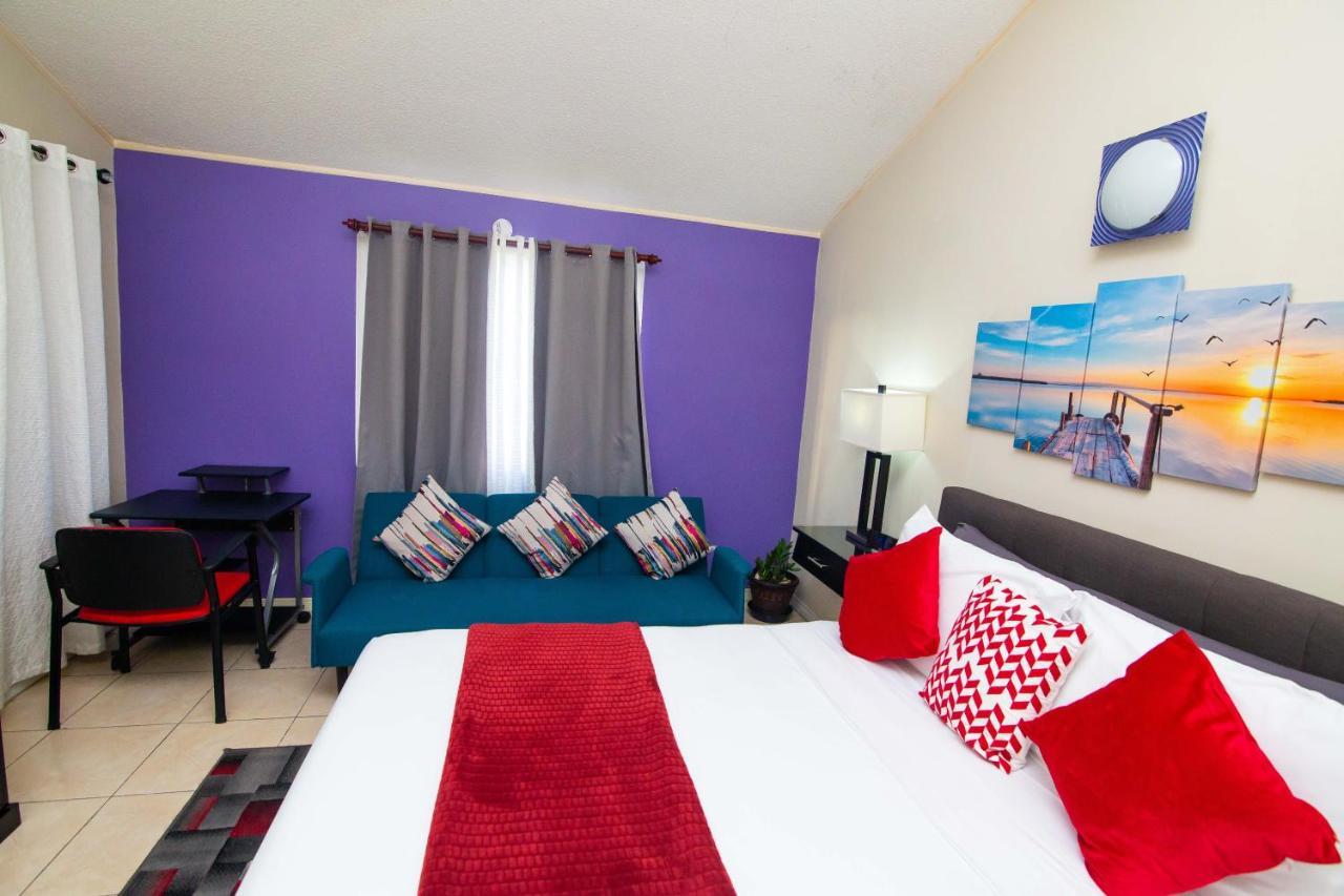 The Oasis I, Portmore Country Club Екстер'єр фото
