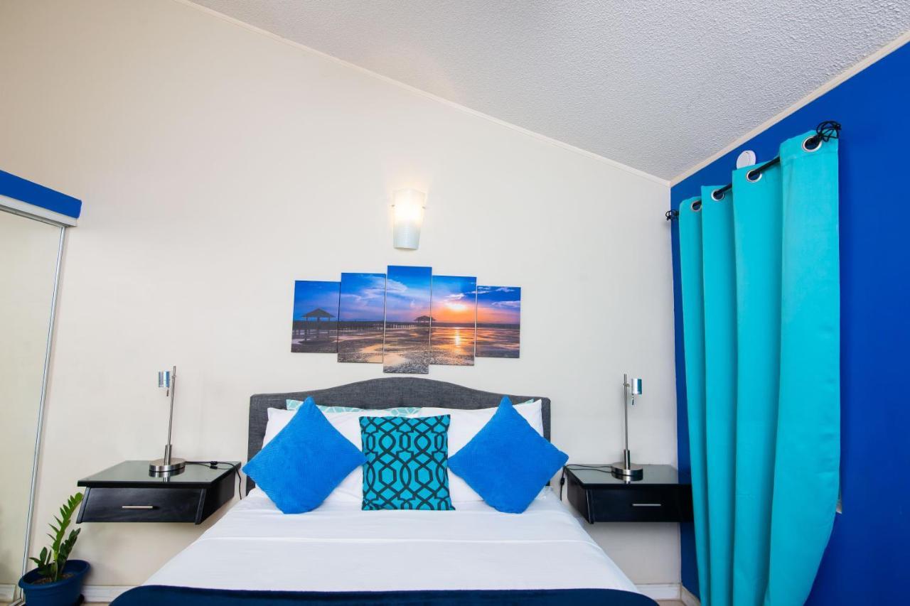 The Oasis I, Portmore Country Club Екстер'єр фото