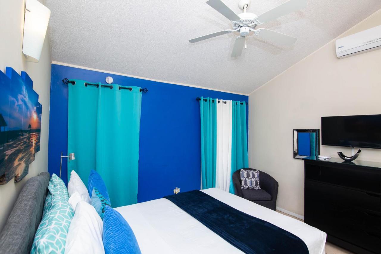 The Oasis I, Portmore Country Club Екстер'єр фото