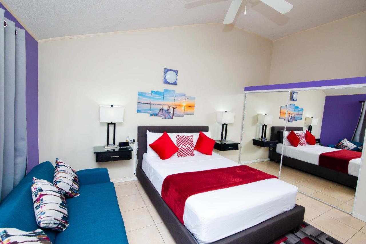 The Oasis I, Portmore Country Club Екстер'єр фото